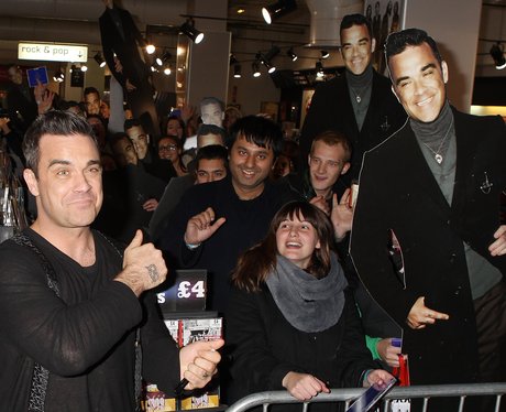 Robbie Williams with fans
