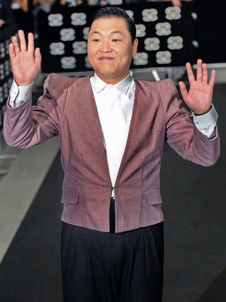 PSY on the red carpet at the Social Star Awards 2013