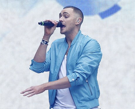 Charlie Brown At The Summertime Ball 2013