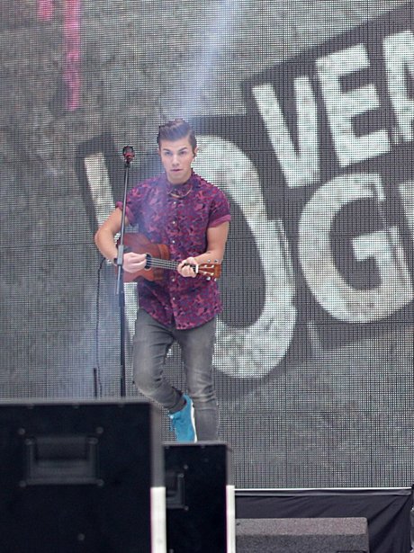Loveable Rogues At The Summertime Ball 2013