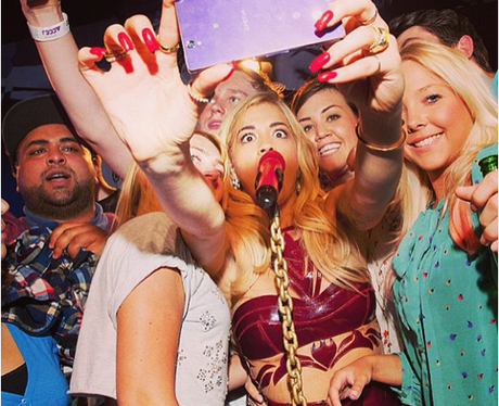 Rita Ora selfie