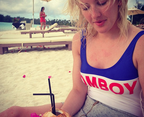 Ellie Goulding enjoys a day on the beach