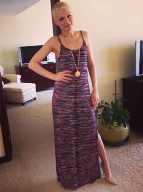 Jessie J poses backstage at the Isle Of MTV event