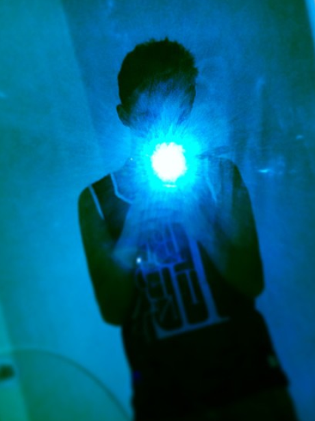 Nathan Sykes shares a selfie on Instagram