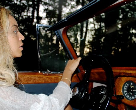 beyonce driving