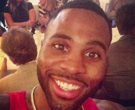 Jason Derulo selfie