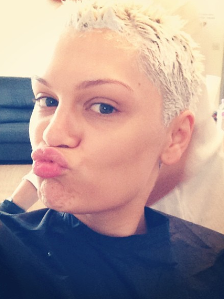 Jessie J having her hair died