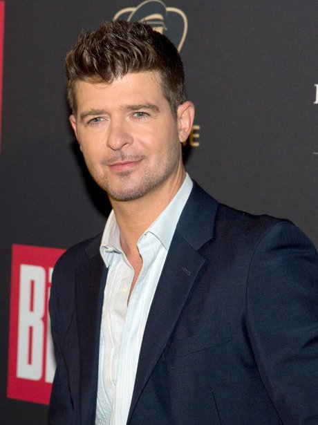 Robin Thicke: 15 Facts About The 'Blurred Lines' Singer ...