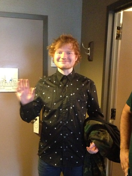 Ed Sheeran Dresses Up Smart In A Black Shirt - Capital SnapStars (22nd ...