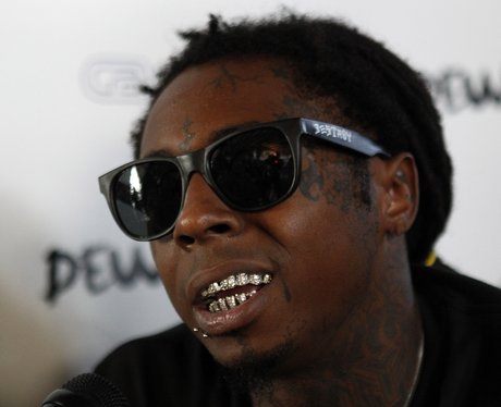 Woah Lil Wayne Has A Full Mouth Grill Going On There Um Ouch Up In Your Capital