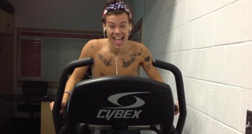 Harry Styles on the running machine