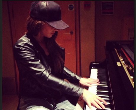 Cheryl Cole on instagram playing piano