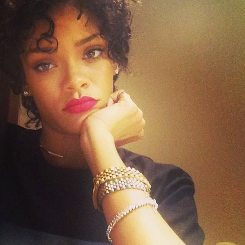 Rihanna Debuts New Short Curly Hair Style On Instagram - Capital