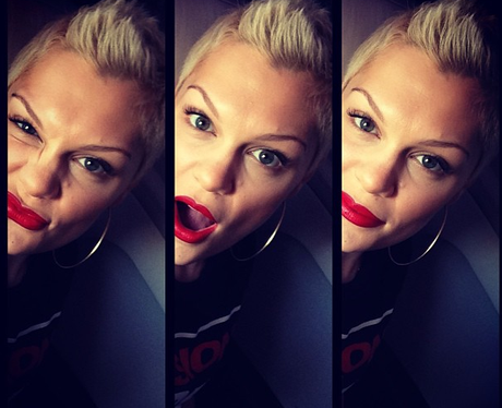 Jessie j selfie