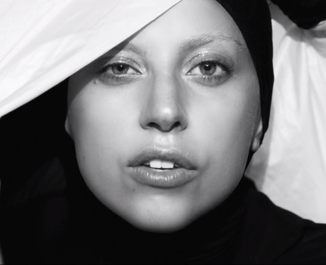Lady Gaga 'Applause' Music Video