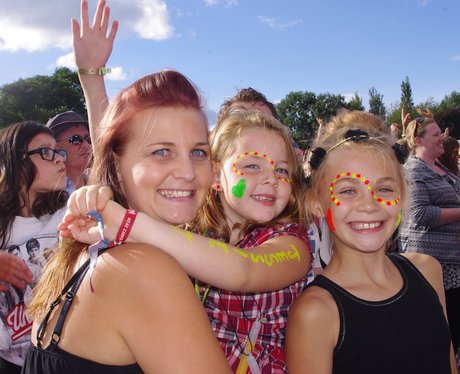 Shots of the Fusion Festival fans by the Street St