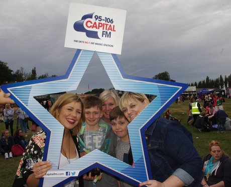 Fusion Festival Fans Sunday 5