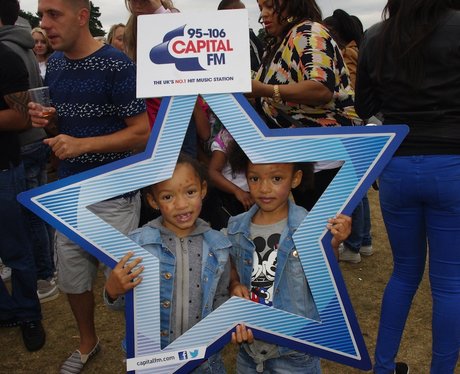 Fusion Festival Fans Sunday 5