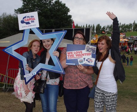 Fusion Festival Fans Sunday 5