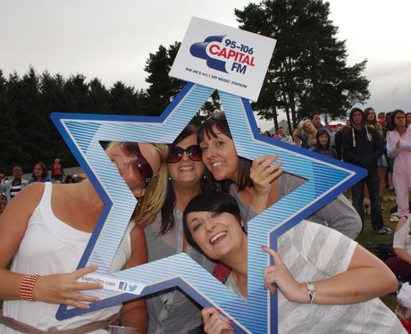 Fusion Festival Fans Sunday 5