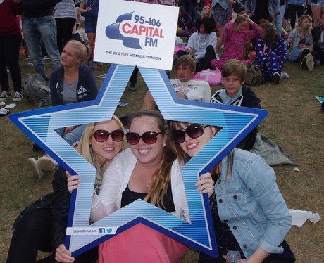 Fusion Festival Fans Sunday 5