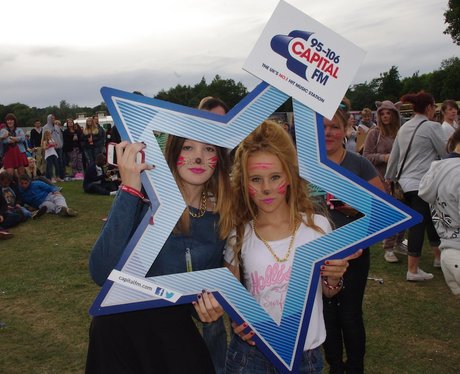 Fusion Festival Fans Sunday 5