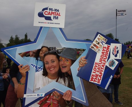 Fusion Festival Fans Sunday 5