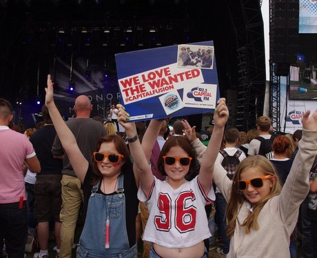 Fusion Festival Fans Sunday 6