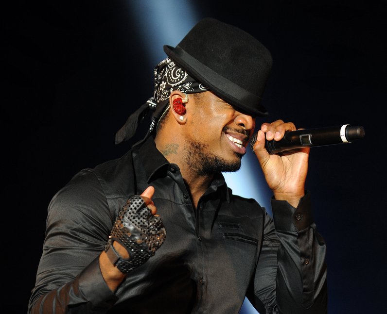 Ne-Yo takes to the stage to perform live at Fusion Festival 2013