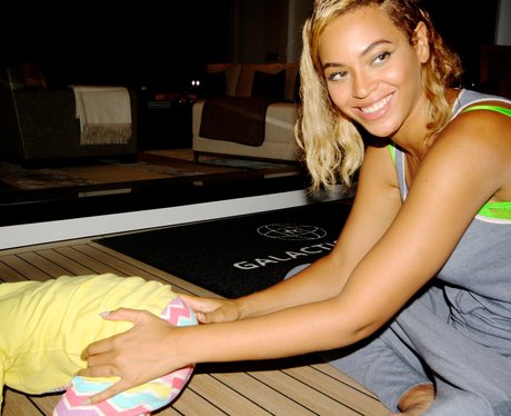 Beyonce Holiday Tumblr 2013