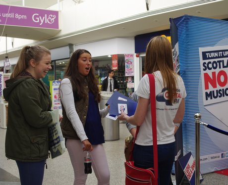Were you pap'd by the Capital Street Stars?