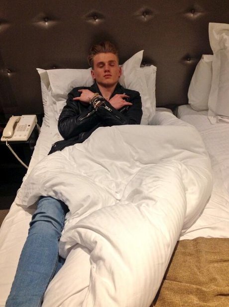 The Vamps twitter