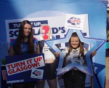 Were you pap'd by the Capital Street Stars?