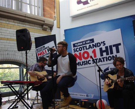 were you pap'd by the Capital Street Stars?