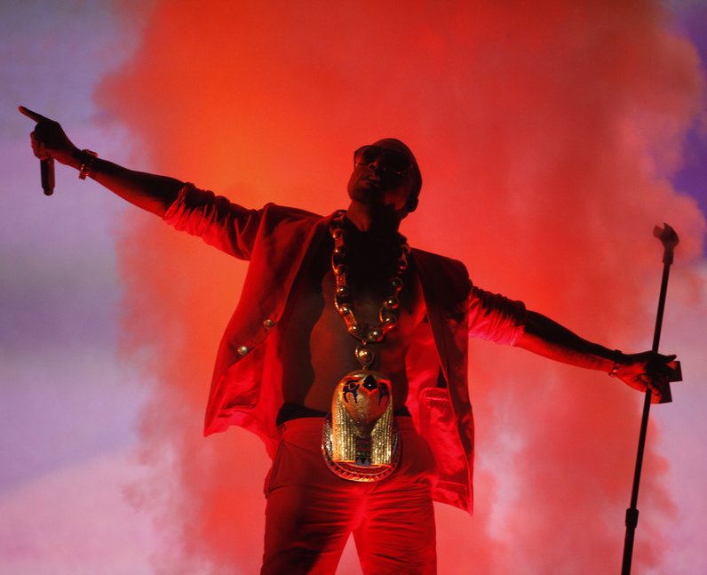 Kanye West At The BET Awards 2010 - 50 Live Photos You Need To See ...