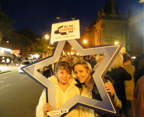 Ellie Goulding Fans Wolverhampton 2