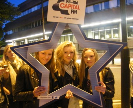Ellie Goulding Fans Wolverhampton 2
