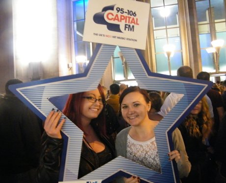 Ellie Goulding Fans Wolverhampton 2