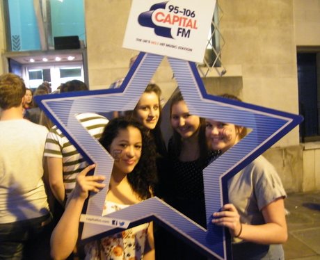 Ellie Goulding Fans Wolverhampton 2