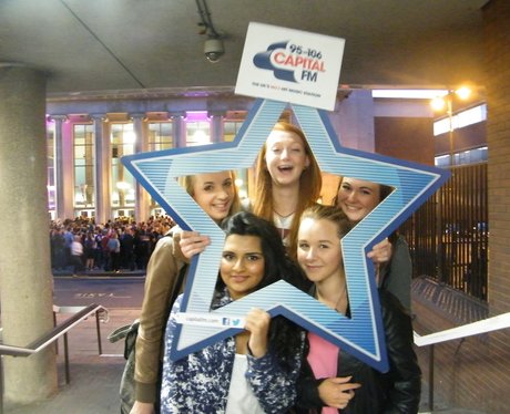 Ellie Goulding Fans Wolverhampton 2