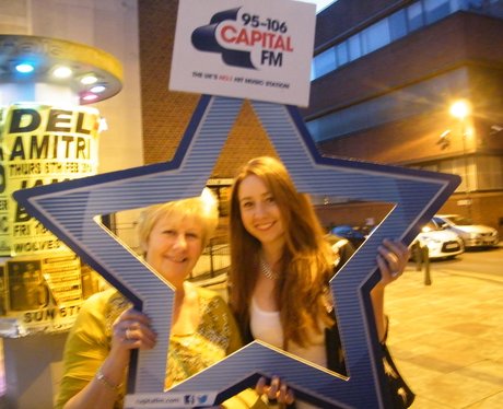 Ellie Goulding Fans Wolverhampton 2