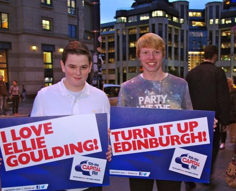 Were you pap'd by the Capital Street Stars?
