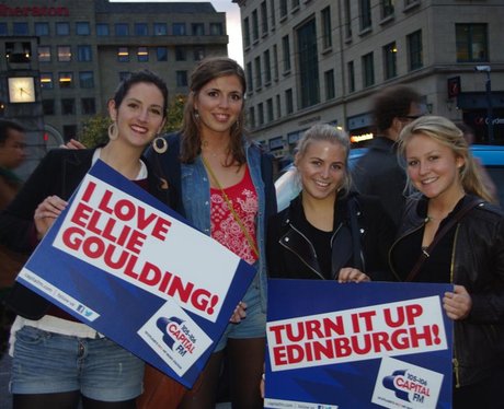 Were you pap'd by the Capital Street Stars?