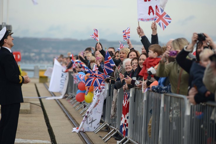 HMS Kent homecoming