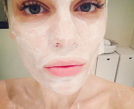 Jessie J Facemask