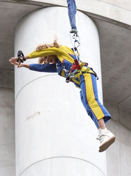 Beyonce bunee jumping