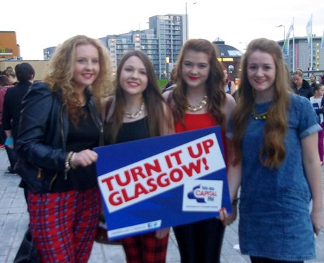 Were you pap'd by the Capital Street Stars?