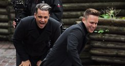 Murs and Robbie Williams Filming video