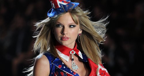 Taylor Swift Victoria's Secret Show 2013