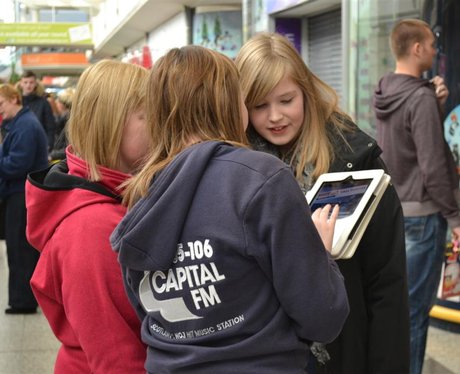 Were you pap'd by the Capital Street Stars?
